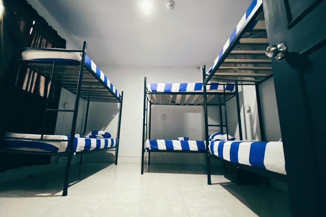 Tiger Hostel Medellín Zewnętrze zdjęcie