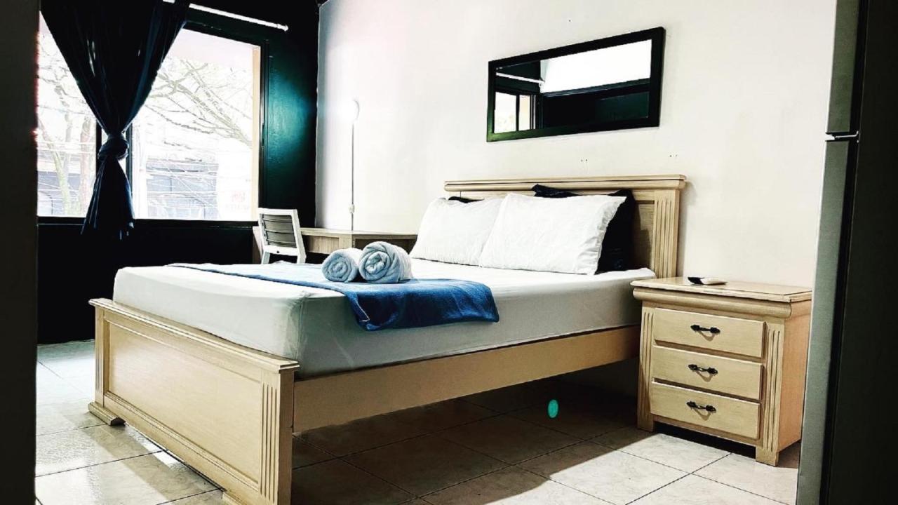 Tiger Hostel Medellín Zewnętrze zdjęcie